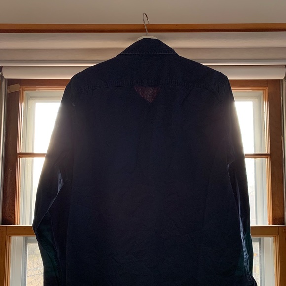 Shirt from Abercrombie & Fitch. Adult Size Large - Picture 3 of 3